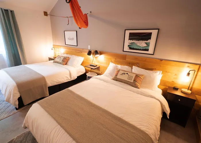 Summit View Inn