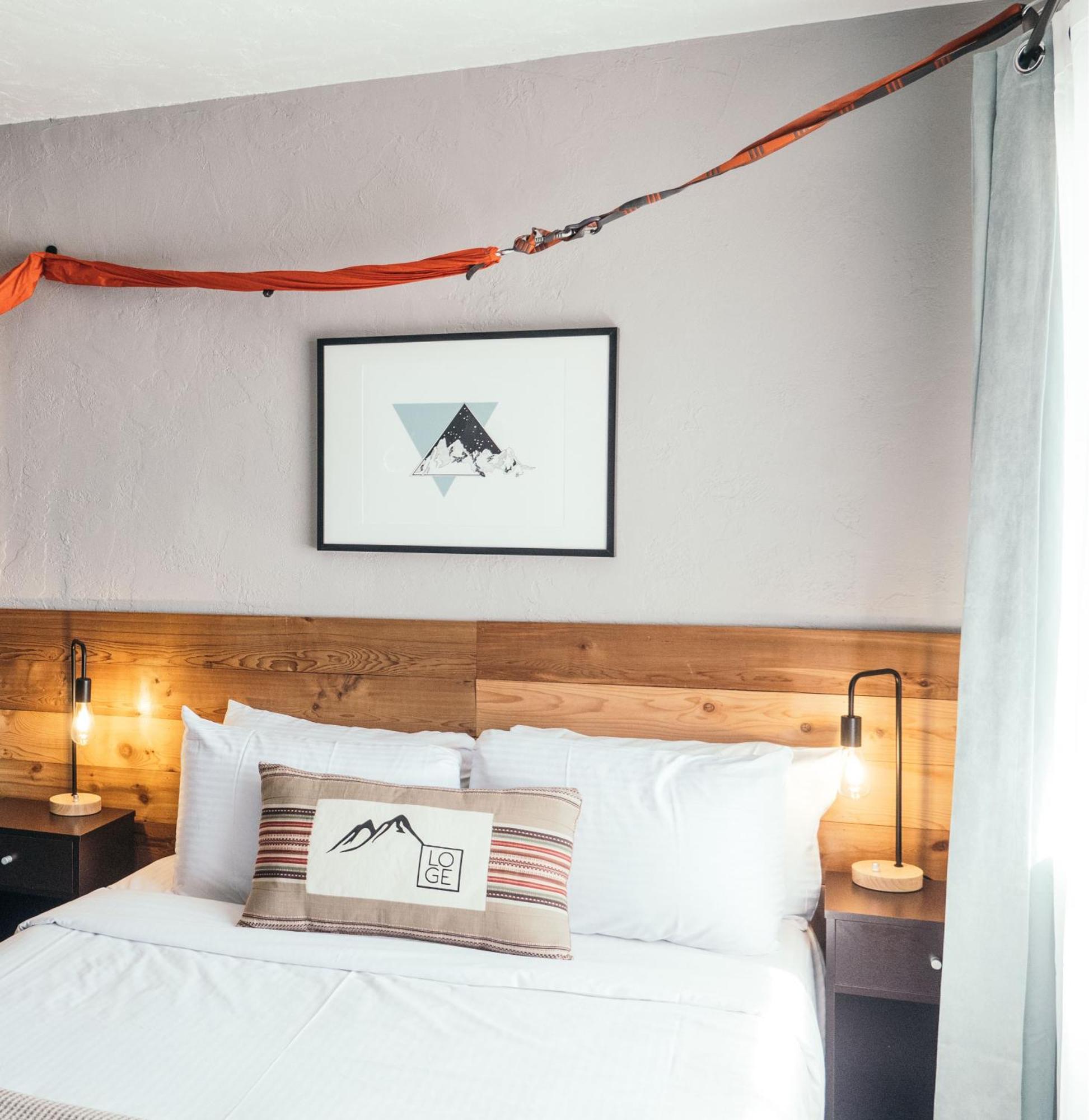 Summit View Motel